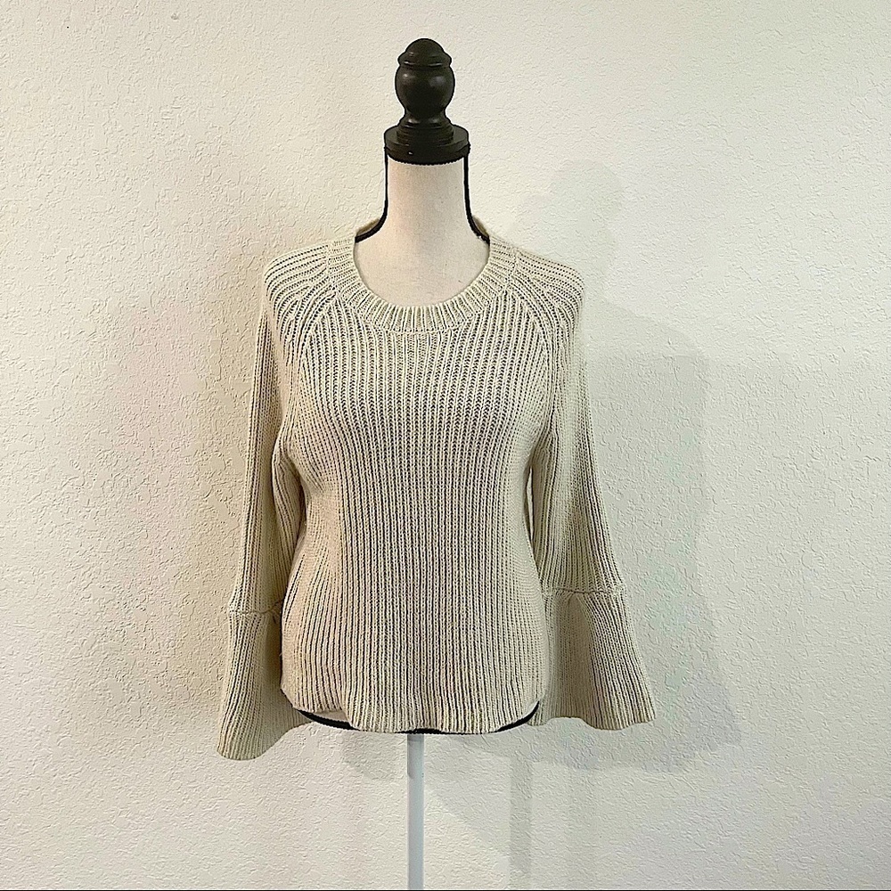 JOHN + JENN Women’s Off White Ribbed Knit Metallic Bell Sleeve Sweater Small